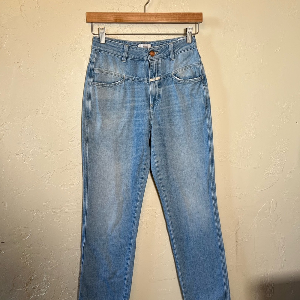 Closed Jeans Size 26 Light Wash Straight Leg Premium Denim